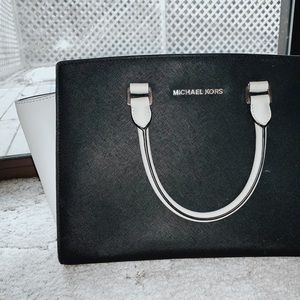 MICHAEL KORS Selma Satchel - MAKE ME AN OFFER